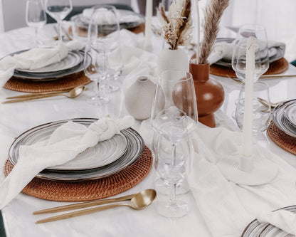 HanÃ³i Porcelain Round Dinner Plate